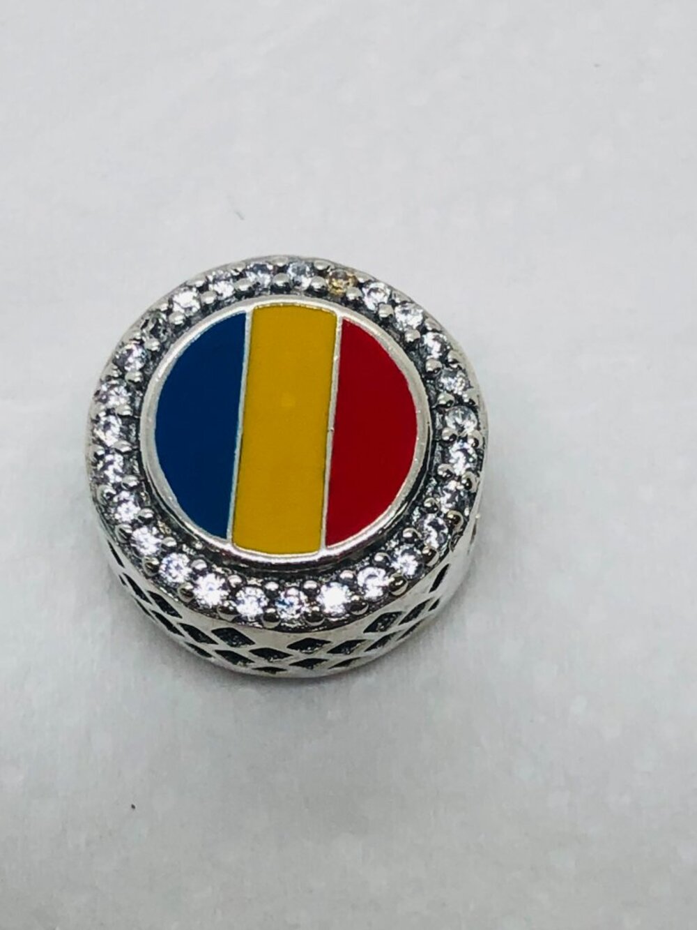 ✨ ✨Pandora Romania Exclusive Country Flag Colors Round Sparkling Charm